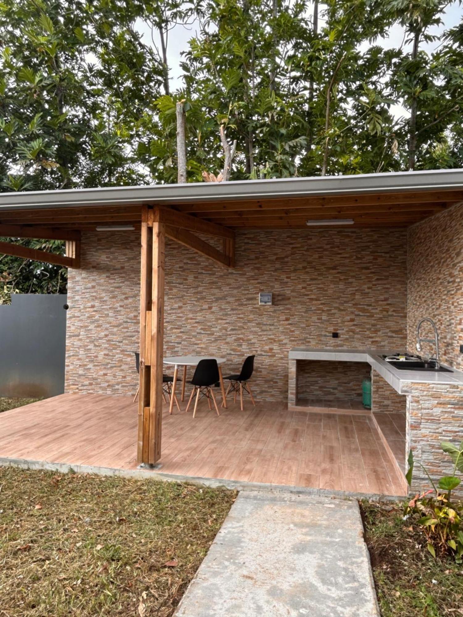 Logement Palmier Sainte-Rose Exterior foto