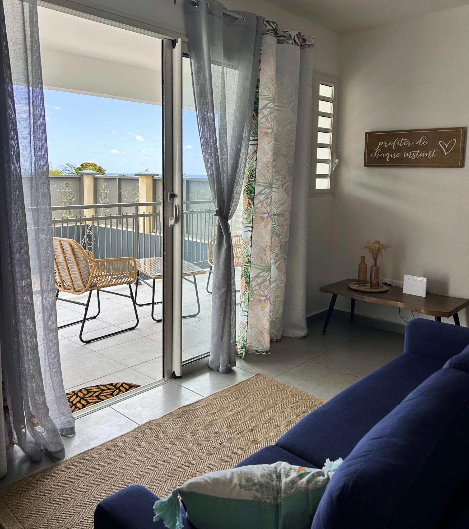 Logement Palmier Sainte-Rose Exterior foto